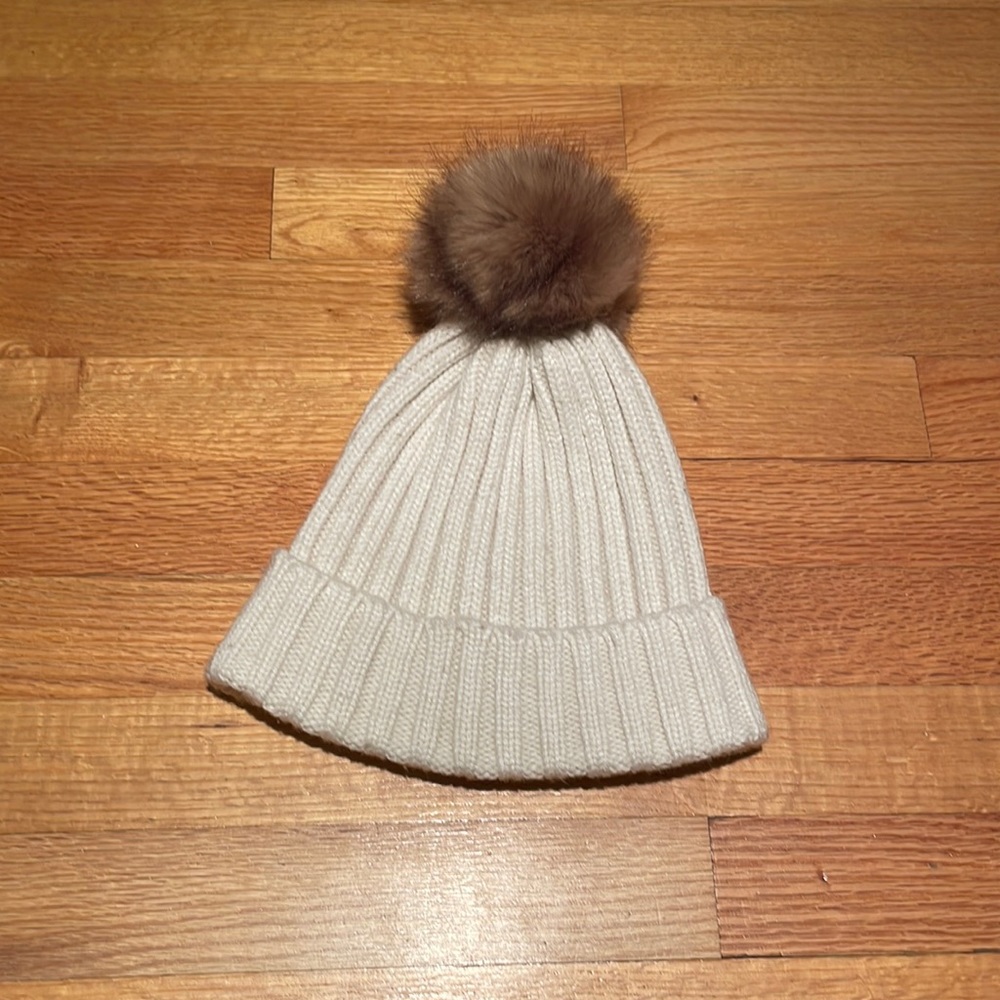 H&M White Pom Pom Hat